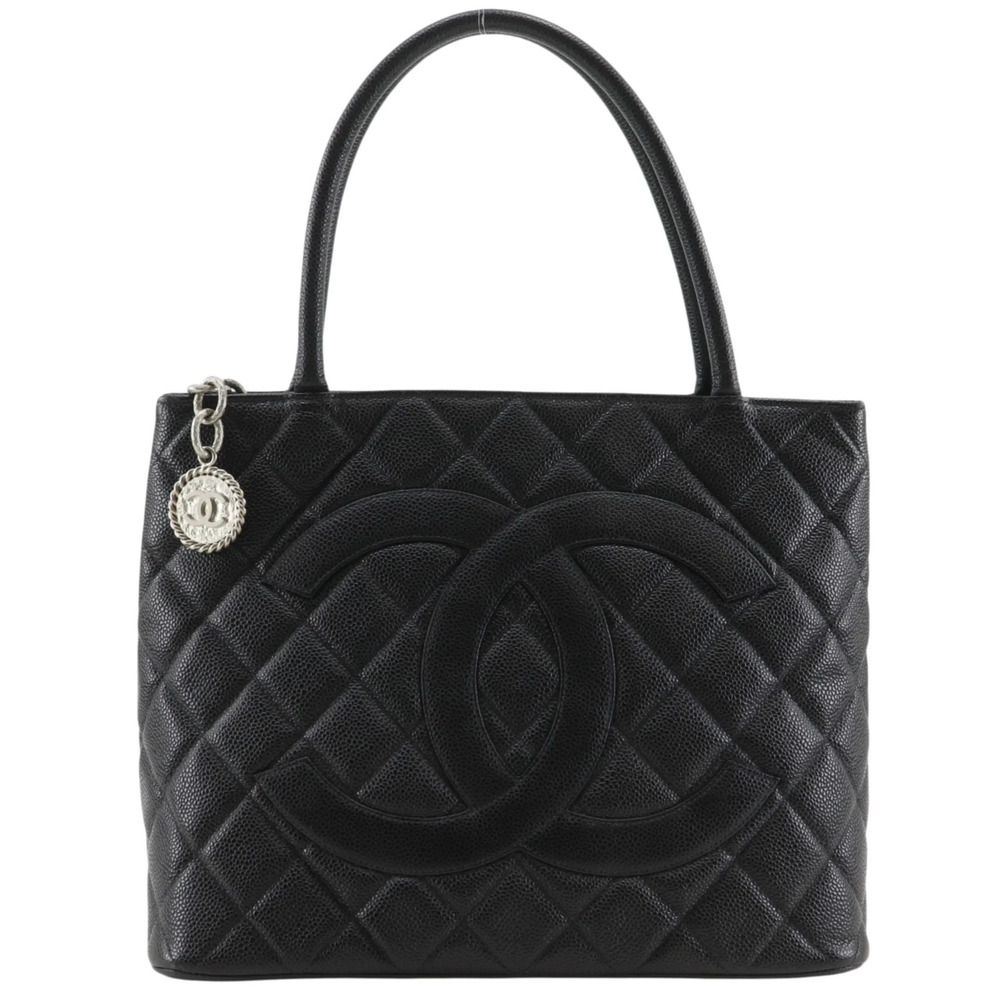 Chanel Medallion Tote Bag (A01804), a reissue tote bag made of caviar leather... - Picture 1 of 15